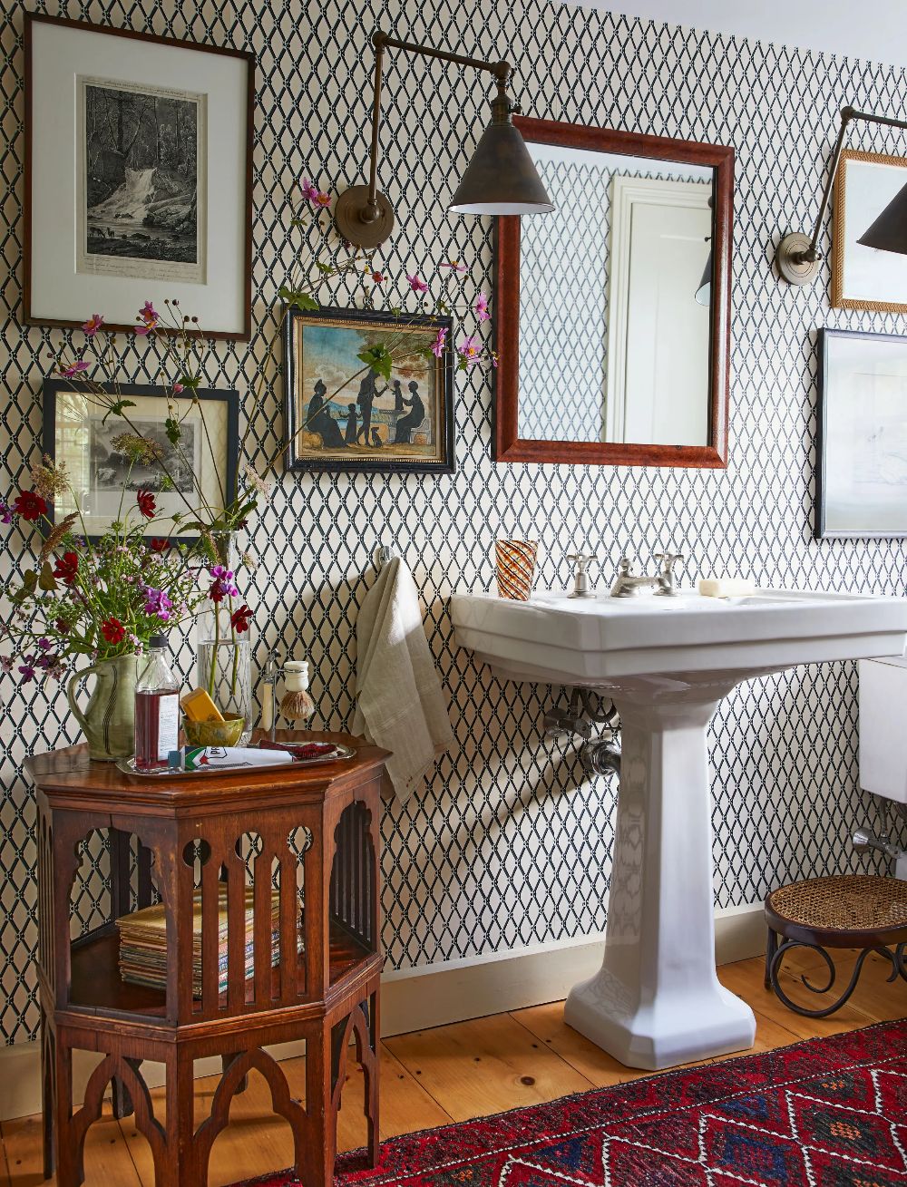 How to Mix VINTAGE FURNITURE With Modern Interiors (Without It Looking Like a Museum)