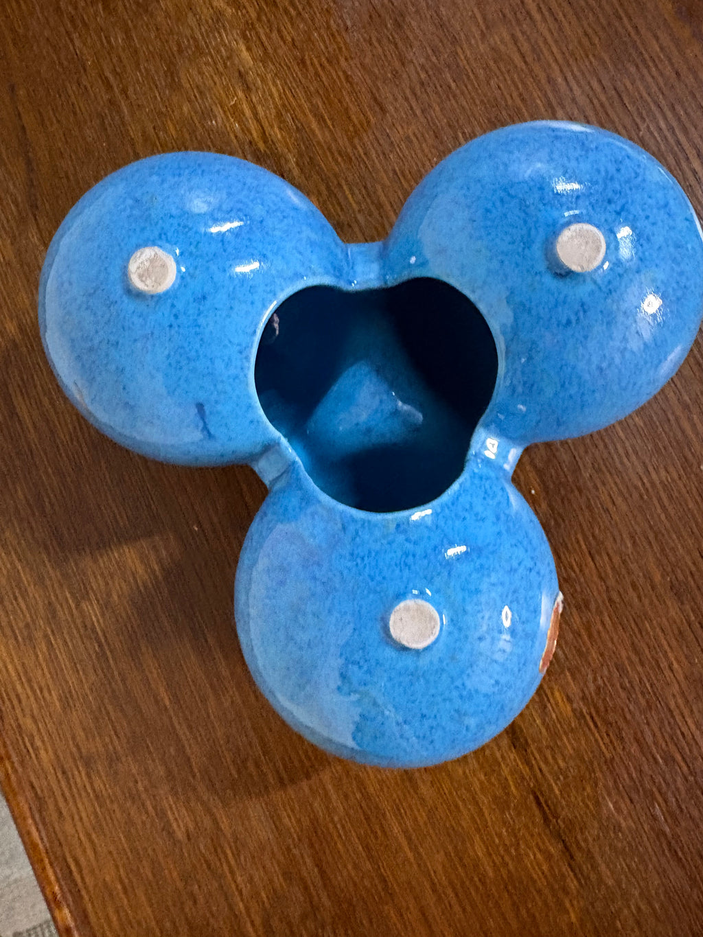 Bertoncello Ceramic Trefoil Ashtray, Reactive Blue and Yellow Glaze, Italy, c.1970s