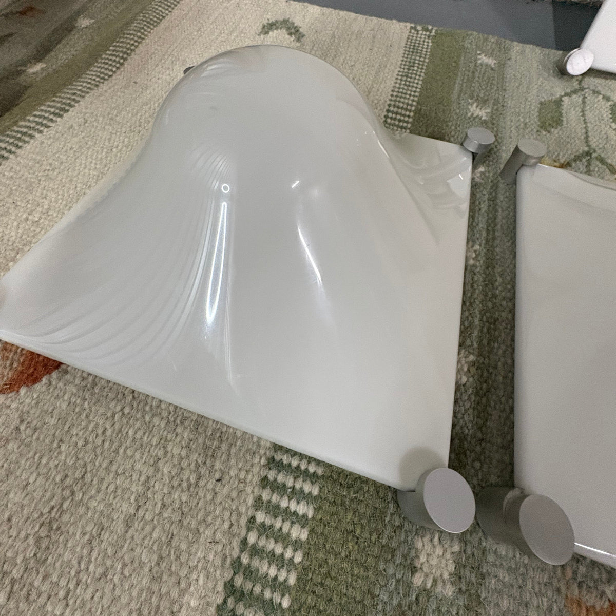 Pair of Elio Martinelli 'Bolla' Wall Lights for Martinelli Luce, Opal Methacrylate, Italy, c.1960s