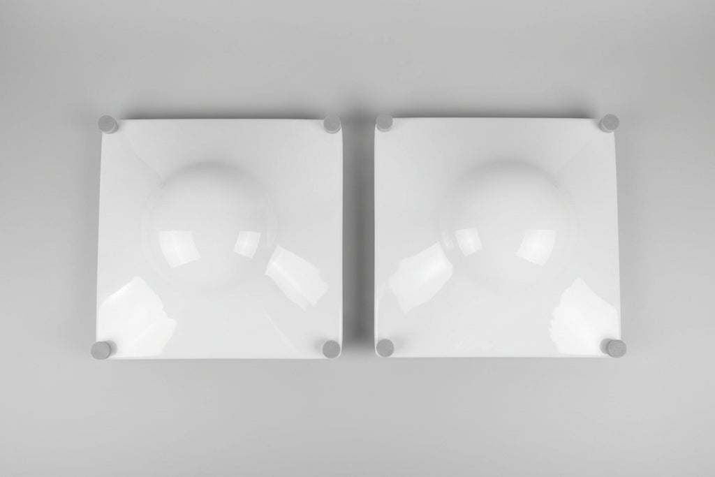 Pair of Elio Martinelli 'Bolla' Wall Lights for Martinelli Luce, Opal Methacrylate, Italy, c.1960s