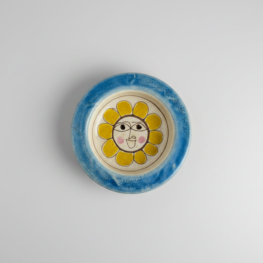Giovanni DeSimone Hand-Painted Ceramic Ashtray, Sun Face with Blue Rim, Italy, 1964