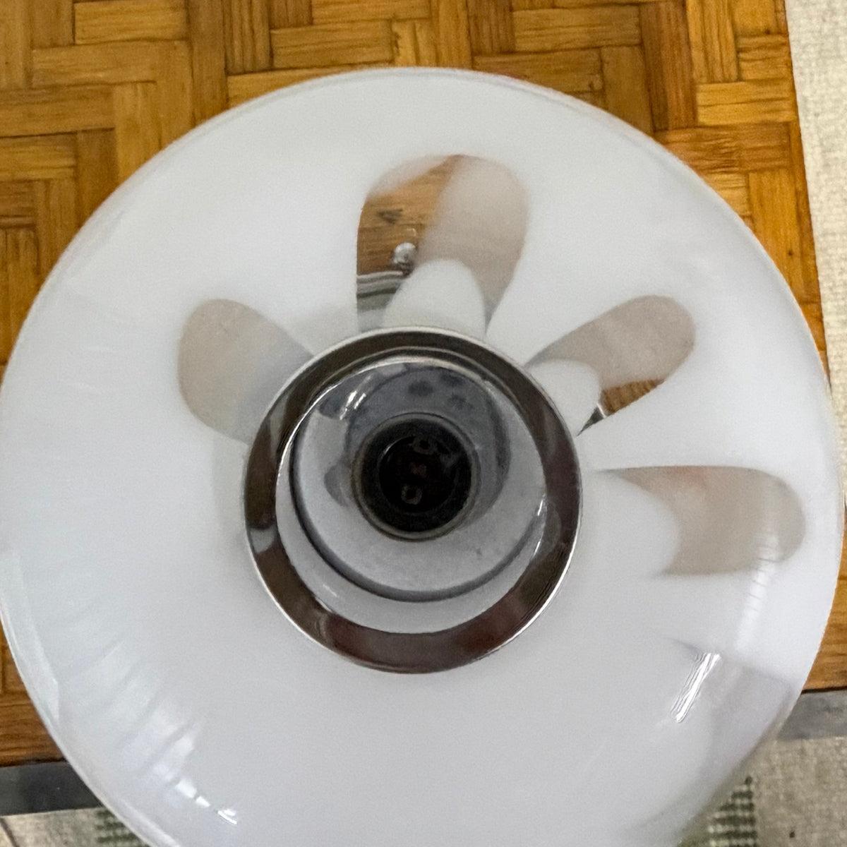 Murano Glass Table Lamp in the Manner of Carlo Nason for Mazzega, White and Clear Glass on Chrome, Italy, c.1970s