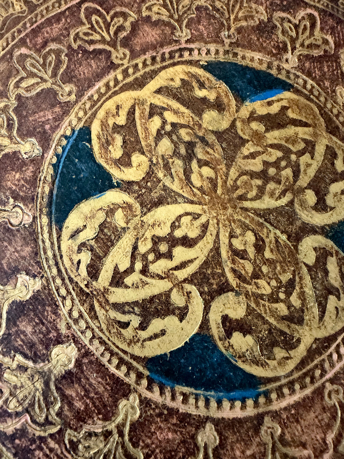 Florentine-Style Gilt Tray, Scalloped Edge, Sourced in Italy, c.1960s